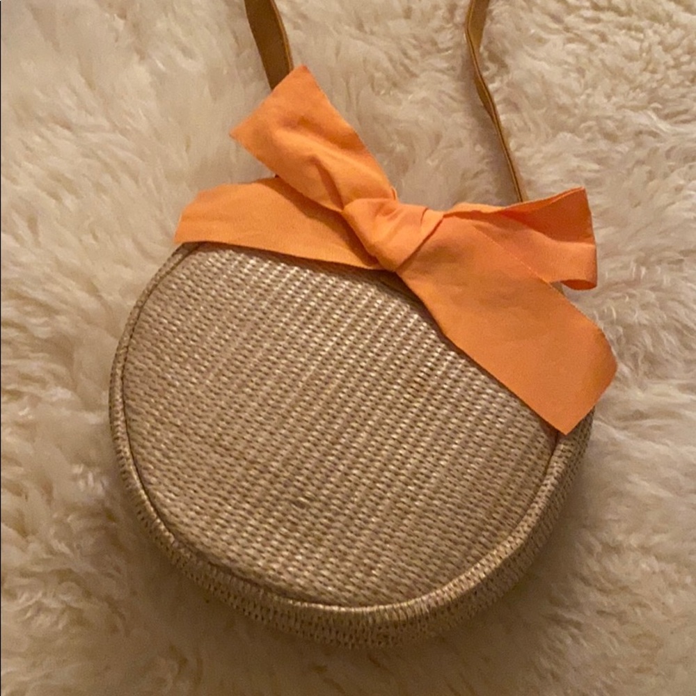 Crossbody circle bag (NEW)